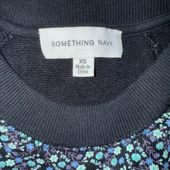 Something Navy (Revolve) Navy Floral Sweatshirt - Size XS - Picture 2 of 5